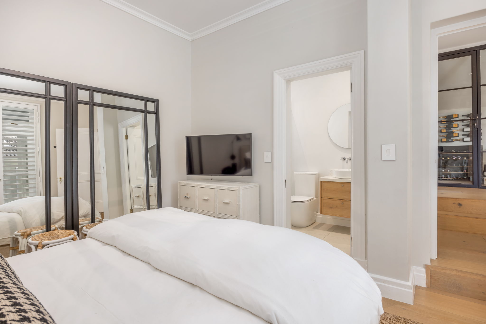 3 Bedroom Property for Sale in Bishopscourt Western Cape